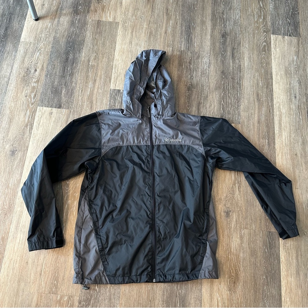 Columbia Men’s Glennaker Rain Jacket grey / black - Medium - stow away hood